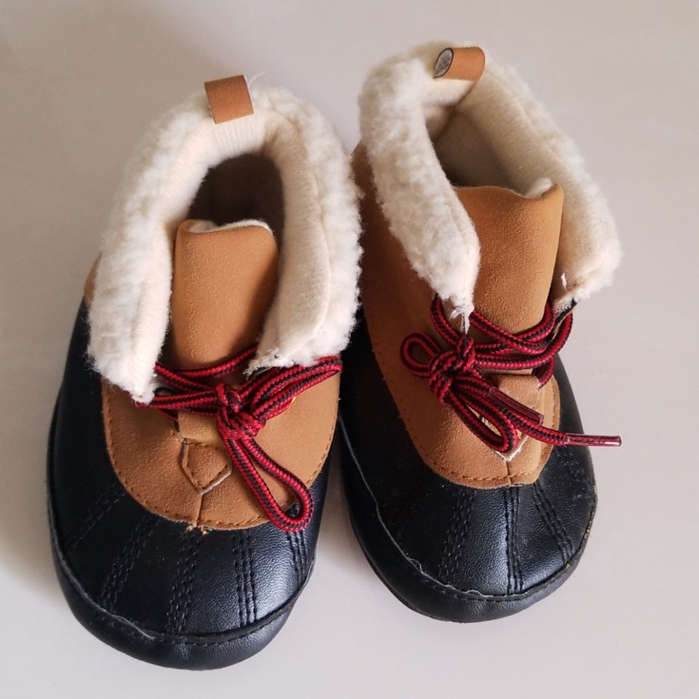 Carter's duck boots